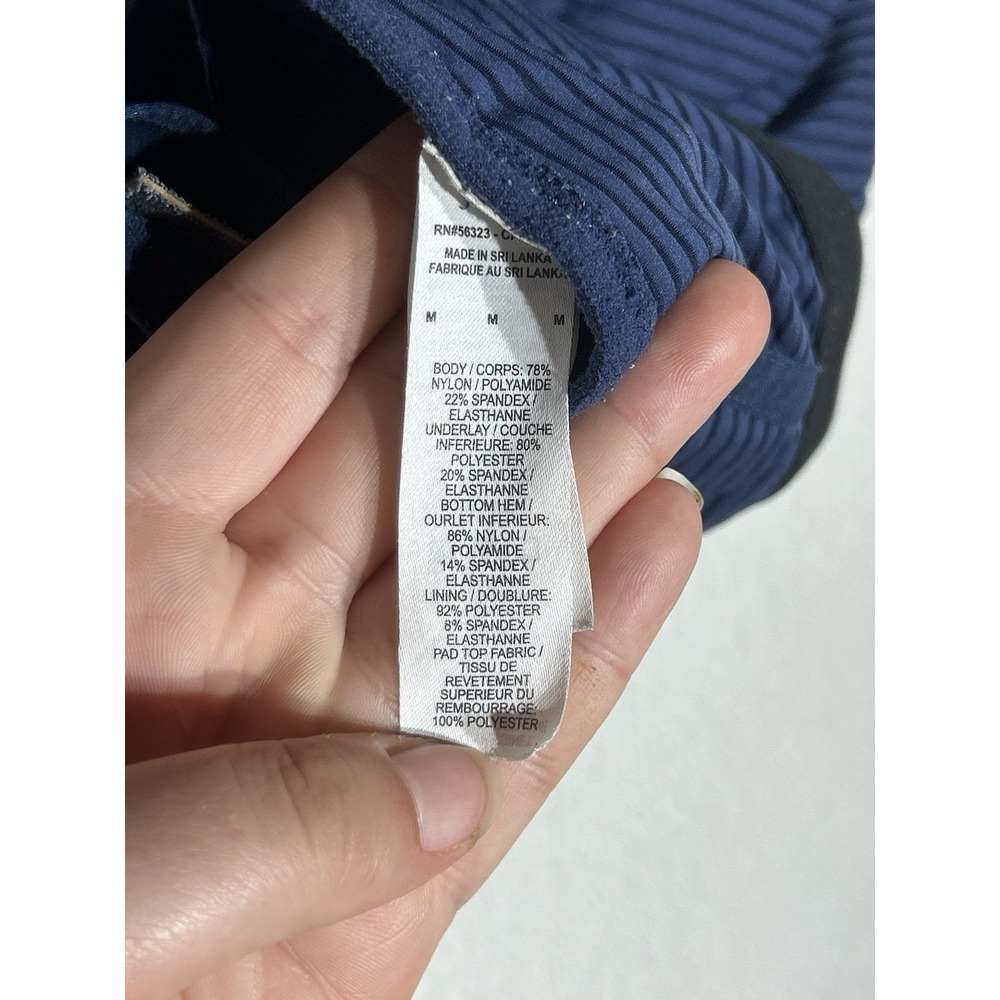 Nike Sports Bra Blue Medium Only One Pad Insert Criss Cross Backing - Picture 5 of 5